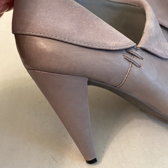 Coach Annika grey leather booties - Picture 2 of 16